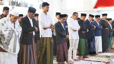 Sekda Makassar Sholat Idul Adha Masjid Kubah 99 Asmaul Husna Jurnal