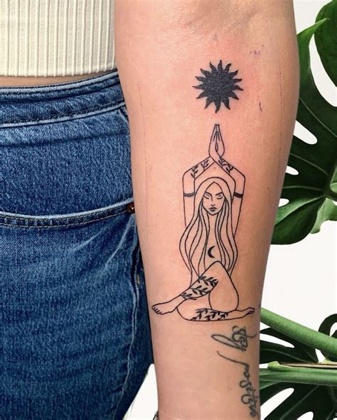 11 Naked Women Tattoo Ideas That Will Blow Your Mind