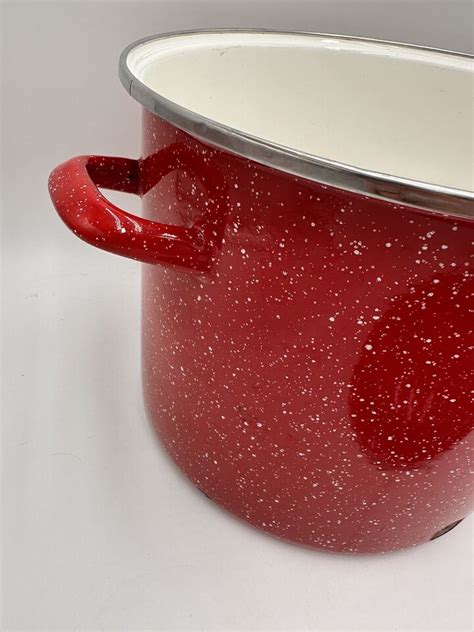 Pioneer Woman Qt Covered Red White Speckled Enamel Ware Stock Pot