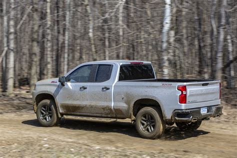 Chevy Silverado Cranks Up The Power Gets Best In Class