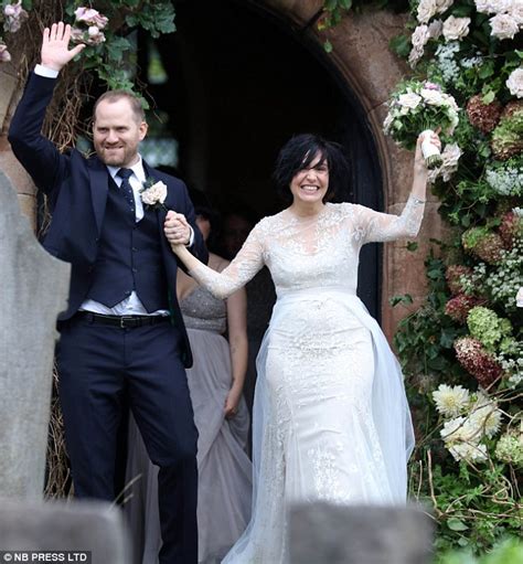 Texas singer Sharleen Spiteri ties the knot with chef Bryn Williams in ...