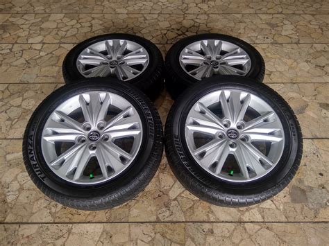 Jual Velg Mobil Original Innova Venturer Ring Lebar Et Pcd X