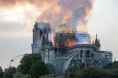 Incendie de Notre Dame de Paris une juge enquête sur une possible