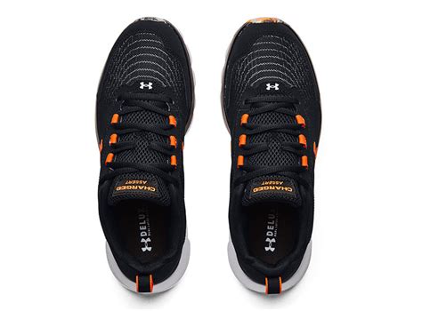 Ripley ZAPATILLA HOMBRE UNDER ARMOUR RUNNING NEGRO CHARGED ASSERT 9