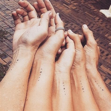 22 Cute Tiny Friendship Tattoos Ideas For Girls Pagina 2 Di 6 Tiny