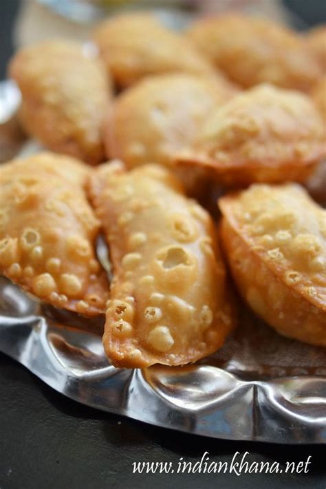 Mawa Gujiya Gujiya Karanji Recipe Diwali Sweets Recipes Recipe