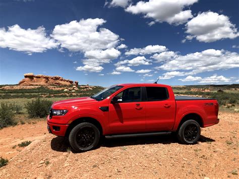 Curbside Review 2020 Ford Ranger Lariat Supercrew Fx4 4x4 Ford Has A Very Bright Idea