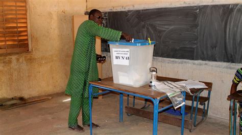 Mali retard et polémique pour la future autorité de gestion des élections