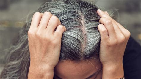 Three Easy And Low Maintenance Ways To Cover Gray Hair Allure