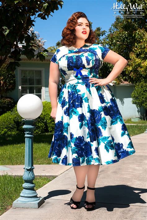 Pinup Couture Evelyn Dress In Vintage Blue Rose Floral With Bolero