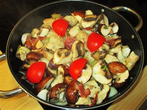 Hähnchen Champignon Gulasch Rezept mit Bild kochbar de