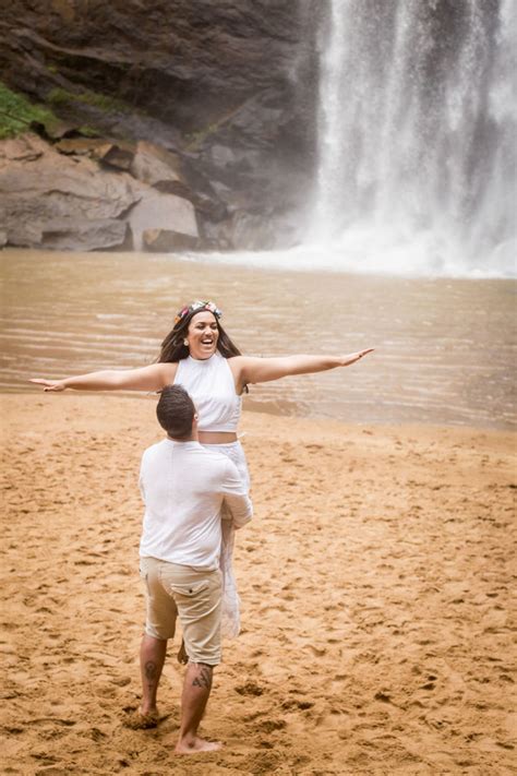 Ensaio pré casamento em Cachoeira Grande Lagoinha SP de Joyce e