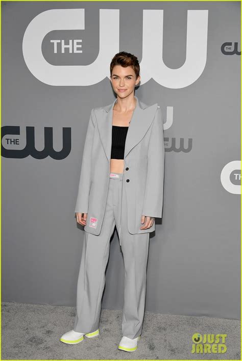 Ruby Rose Debuts Batwoman First Look Trailer At Cw Upfronts Photo 4292392 Photos Just