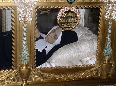 The 136 Year Old Body Of Bernadette Soubirous Known As Saint Bernadette R Oddlyterrifying