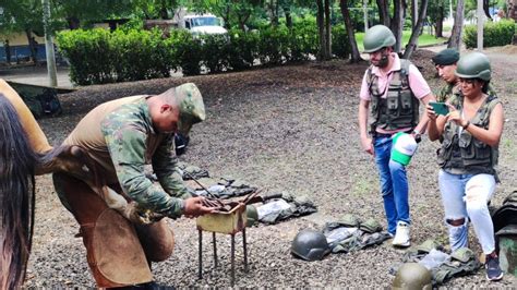 Ejército Ecuatoriano on Twitter Periodistas de varios medios de