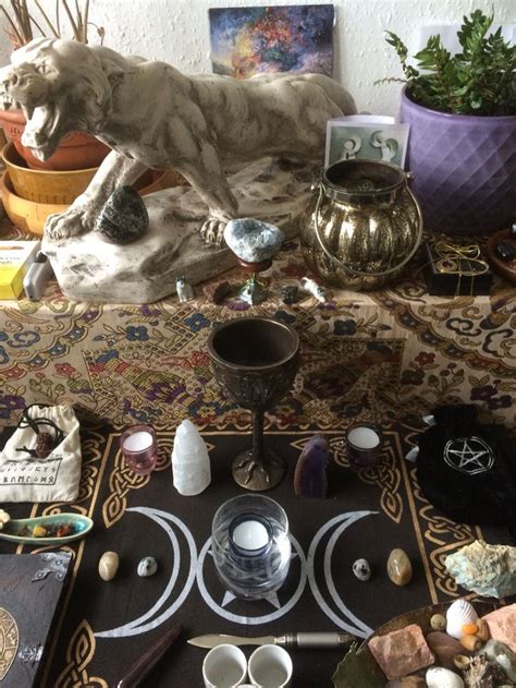 Mabon altar | Altar, Mabon, Shrine