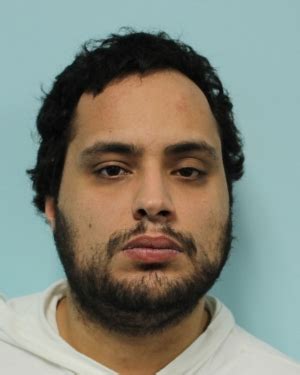 Alexander Hernandez Sex Offender In Springfield MA 01108