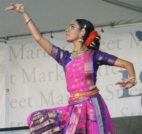 Yamini Kalluri & the Carnatic Ensemble Bring Kuchipudi Dance to Western ...