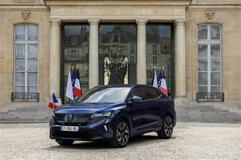 Renault Rafale nouvelle voiture officielle de la présidence de la