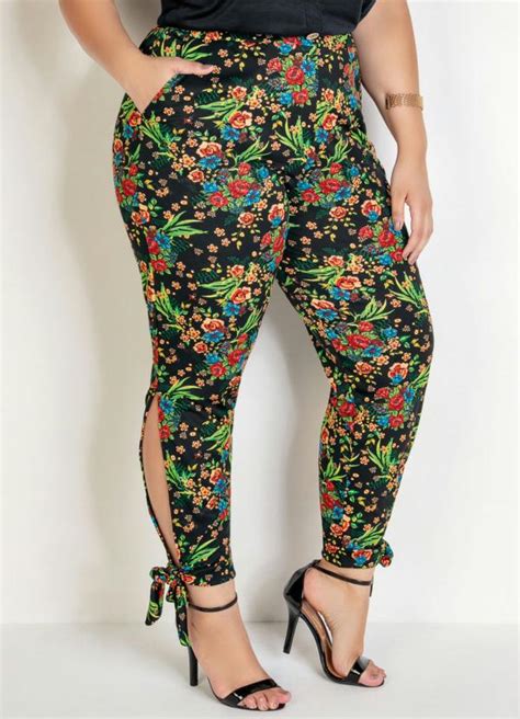 Calça Floral Amarração nas Pernas Plus Size Marguerite