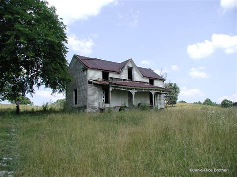 The Gothic Revival Style In Kentucky Gardens To Gables