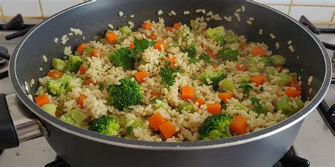 Arroz Integral É Saudável - Arroz integral com legumes: saudável, simples e delicioso