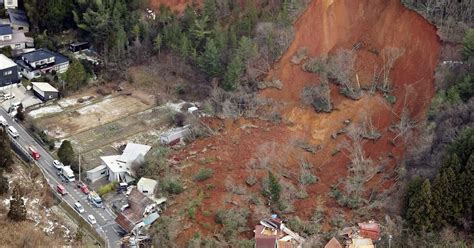 山形県鶴岡市の土砂崩れ 国が現地調査 「風化し不安定な地質」 産経ニュース