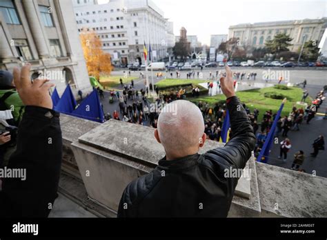 Ceausescu 1989 balcony hi-res stock photography and images - Alamy