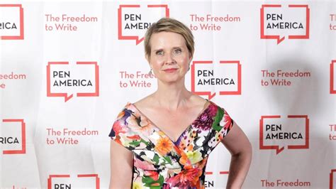 Cynthia Nixon „sex And The City“ Star Verrät Transsexualität Ihres Sohnes