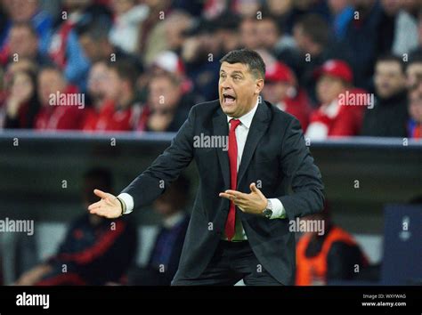 Roter Stern Belgrad Bayern Hi Res Stock Photography And Images Alamy