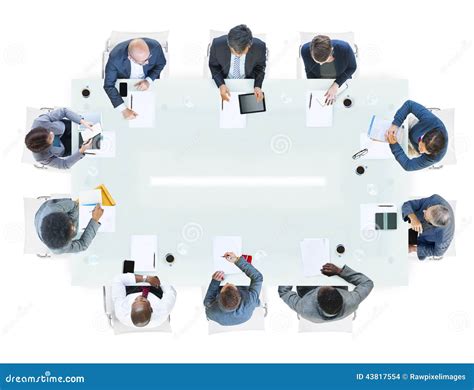 Grupo De Executivos Diversos Em Uma Reunião Foto De Stock Imagem De