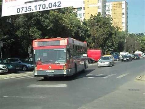 Autobuzul Rocar Autodromo Pe Linia Intrand Pe Drumul