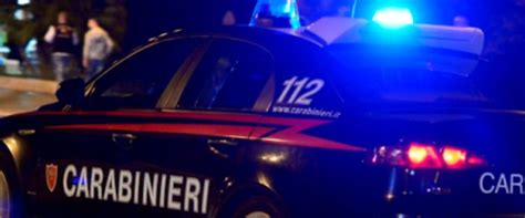 Femminicidio Nel Foggiano Donna Uccisa A Coltellate Dal Marito Che