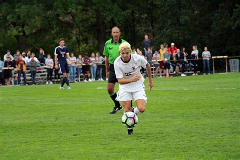 Qanda With Mens Soccer Miaa Offensive Player Of The Week Isky Van Doorne Calvin University Chimes