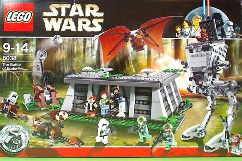 Lego Star Wars 8038: Hành Trình Đầy Hứa Hẹn Vào Vũ Trụ Đồ Chơi