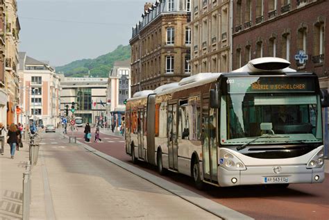 Vidéo Cette conductrice de bus de Rouen a sauvé la vie d un bébé 76actu