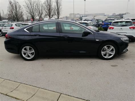 Opel Insignia Grand Sport Cdti Ecotec Innovation Hr Auto Garancija