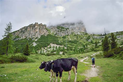 Hiking in the Dolomites – Walking Holiday Explained – One Foot Abroad