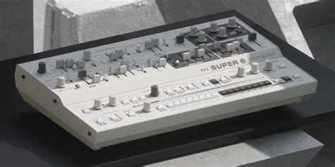 Superbooth Udo Audio Super Desktop Analog Hybrid Synthesizer