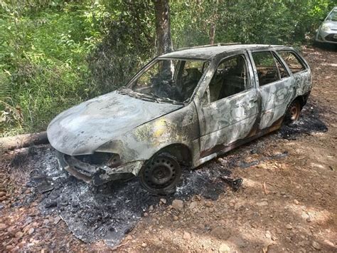 Corpo de homem é encontrado carbonizado em carro no interior de Novo