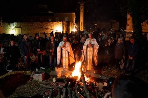 Foto Vjernici Pravoslavne Vjeroispovijesti Tradicionalno Zapalili