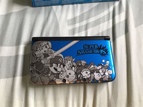 Nintendo 3ds Xl Super Smash Bros In Blue Town