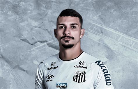 Santos acerta a volta do volante Alison Meu Peixão