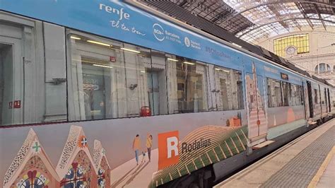 Así es el nuevo tren turístico de Renfe que sale de Barcelona