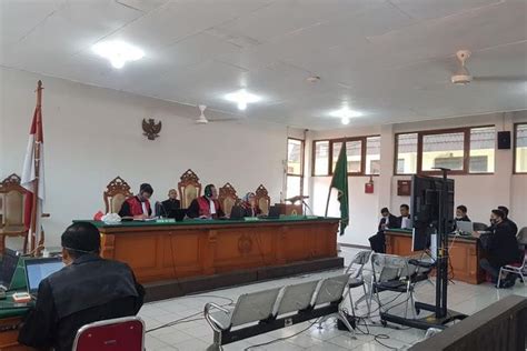 Harus Bayar Pengganti Rp Miliar Mantan Kadis Pupr Indramayu Divonis