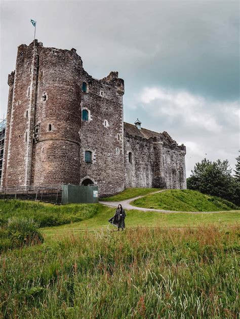 Castle Leoch - 7 Amazing Doune Castle Outlander Locations You Must Visit