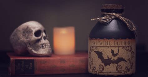 What Is Morbid Curiosity? | Psychology Today