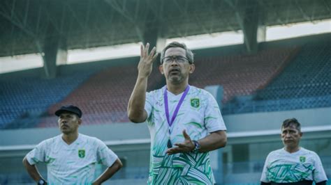 4 Alasan Mengapa Aji Santoso Cocok Jadi Pelatih Arema FC Apa Saja Itu