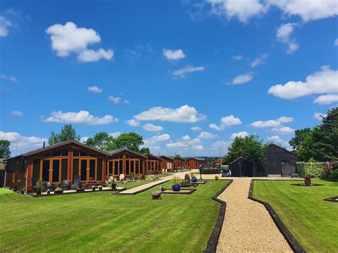 MARKET IMPACTS FOR HOLIDAY PARKS Summer Update 2022