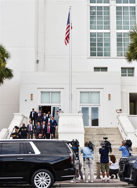 Readers discuss nw florida daily news coverage of politics 44